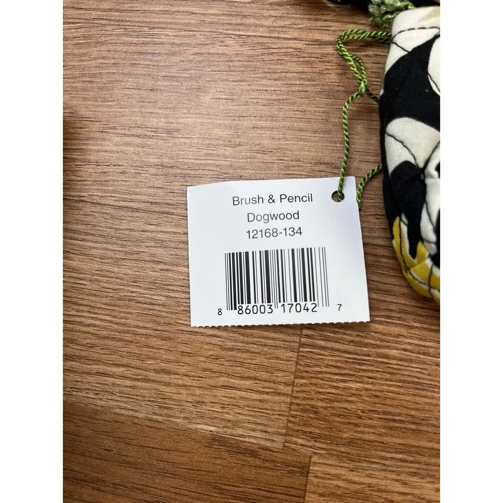 Vera Bradley Brush & Pencil Bag Dogwood Zip Close NEW with‎ Tags